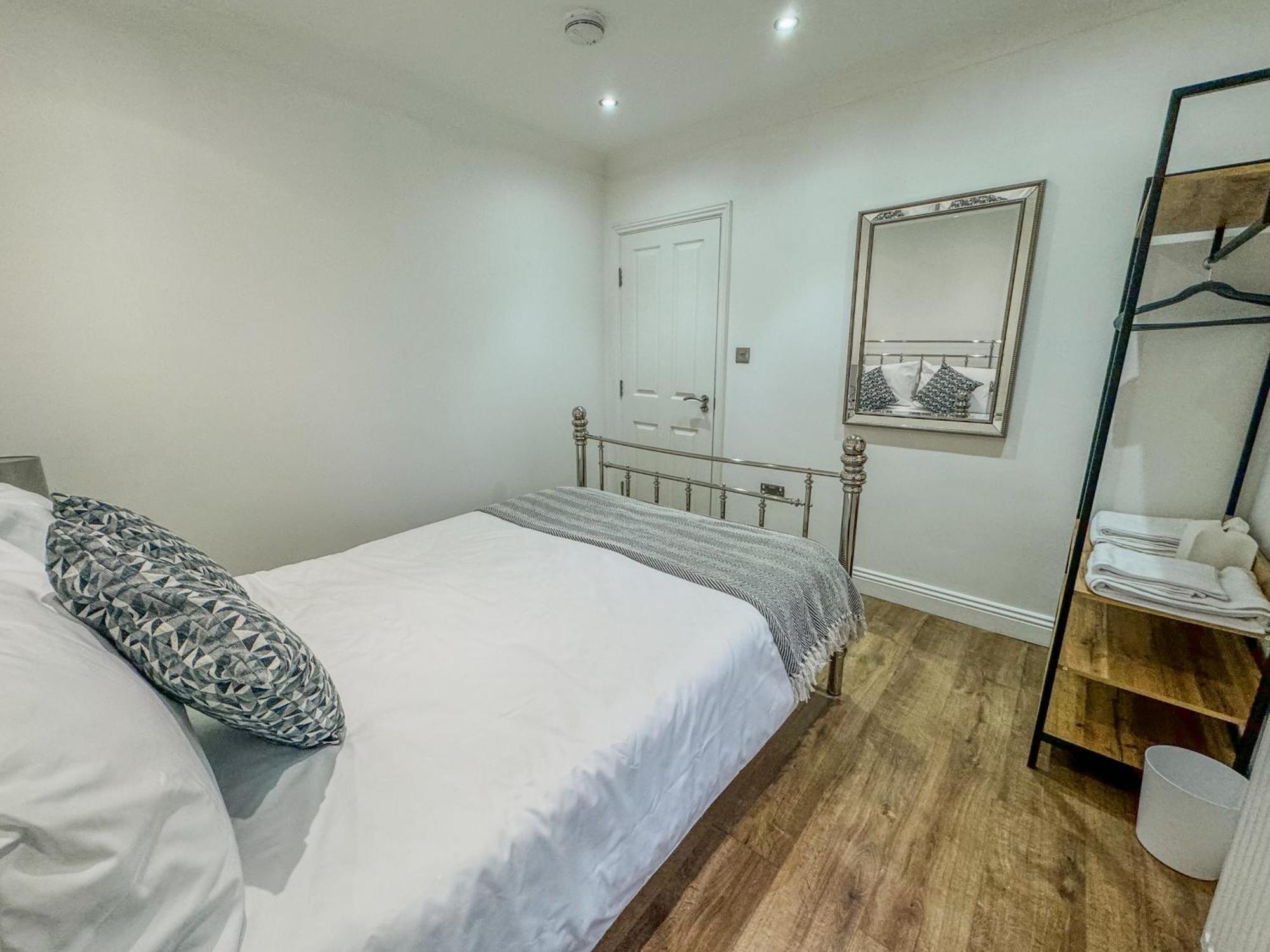 Вилла Stratford House Лондон Экстерьер фото